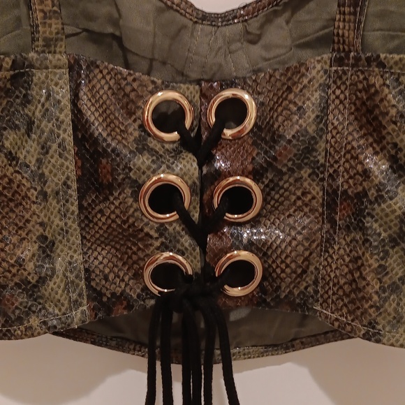 Jagger and Stone Lily Corset Top - Picture 9 of 13